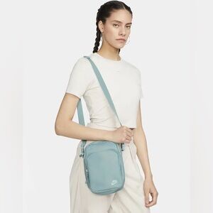 NWT - NIKE Heritage Crossbody Bag - Mineral Blue - 4L